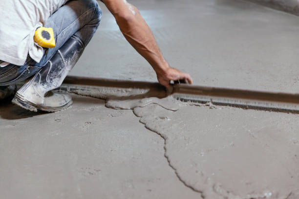  Meadowbrook, CA Concrete contractor Pros